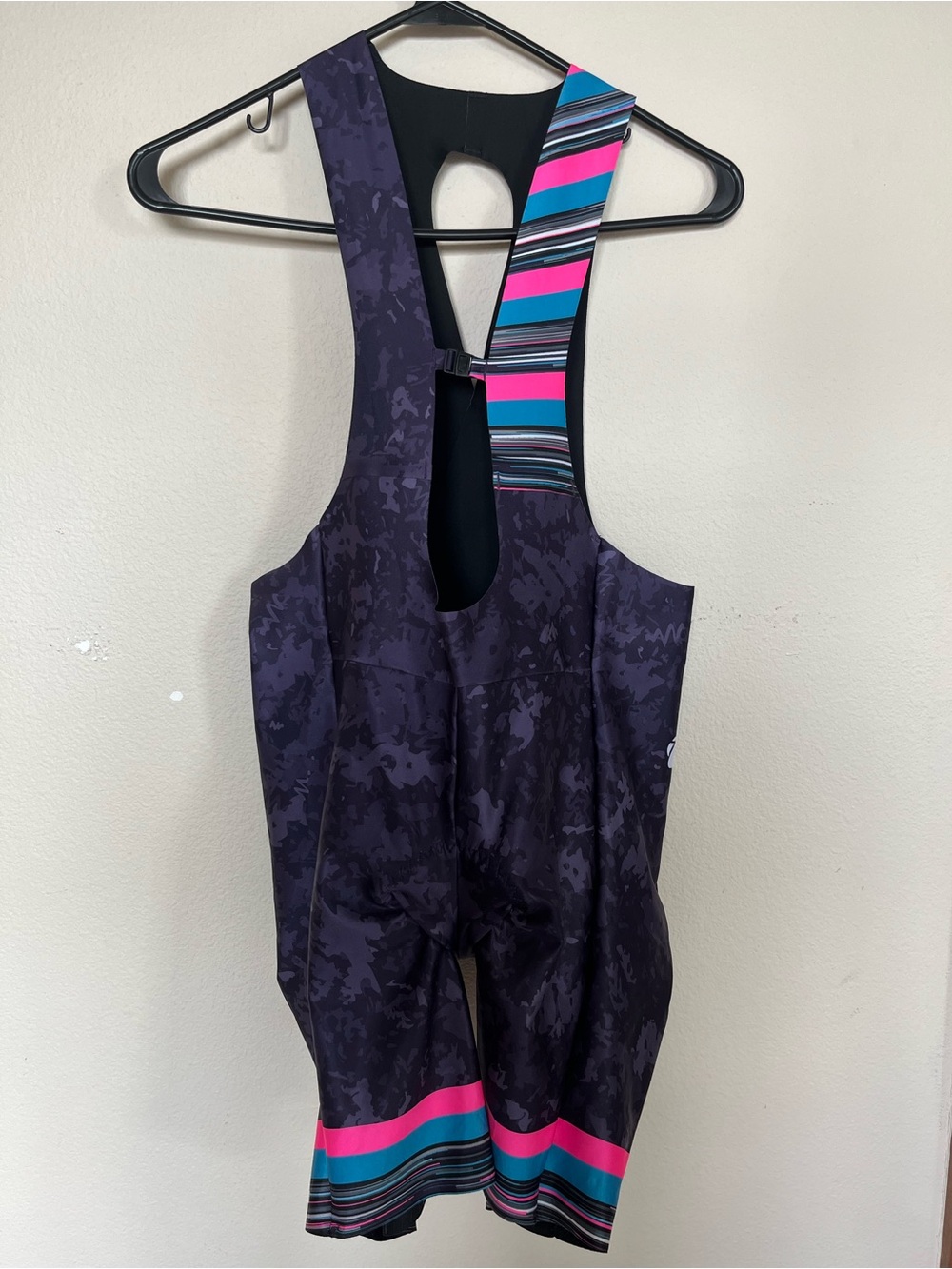 Pearl Izumi Women’s Pro Bib Short Purple Camo Size XL